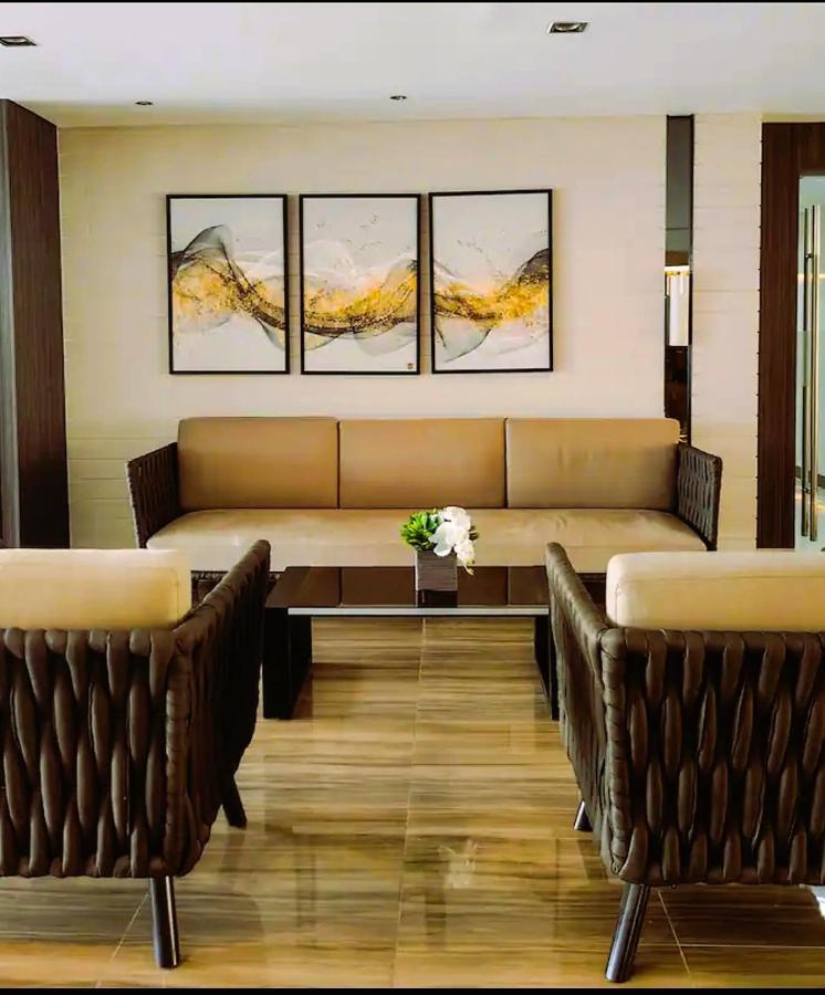 Air Residences Condominium Deluxe Manila Eksteriør billede